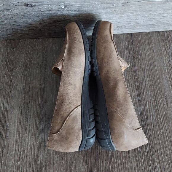 White Mountain Women's size 12M Brown Loafers Judo Flat Shoes Slip Ons - Picture 7 of 9